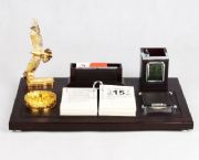 高級(jí)實(shí)木精品臺(tái)歷